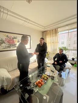 春節(jié)前夕酒泉市國(guó)資委領(lǐng)導(dǎo)看望慰問敦煌種業(yè)老干部老黨員、困難職工