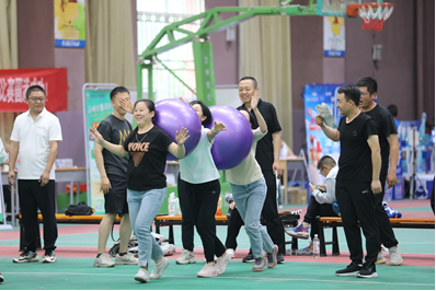 展風(fēng)采 強(qiáng)體魄 助振興 —— 敦煌種業(yè)在市屬國資國企“文旅杯”躍動(dòng)前行·逐夢未來運(yùn)動(dòng)會上喜獲多項(xiàng)獎(jiǎng)