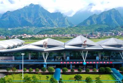 3月30日起！張家界機(jī)場(chǎng)夏秋航班時(shí)刻正式生效！美麗張家界，即將迎來(lái)旺季！